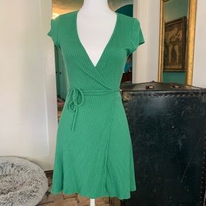 Reformation Tulip green tencel soft wrap dress XS